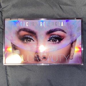 Huda Beauty Mercury Retrograde Palette